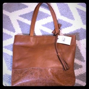 NWT—Bass Tooled Leather Tote